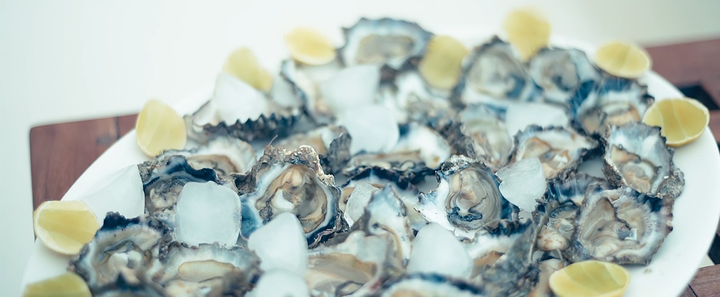 Les fruits de mer sont très très bons, et l’approvisionnement aisé, directement sur la plage ici !