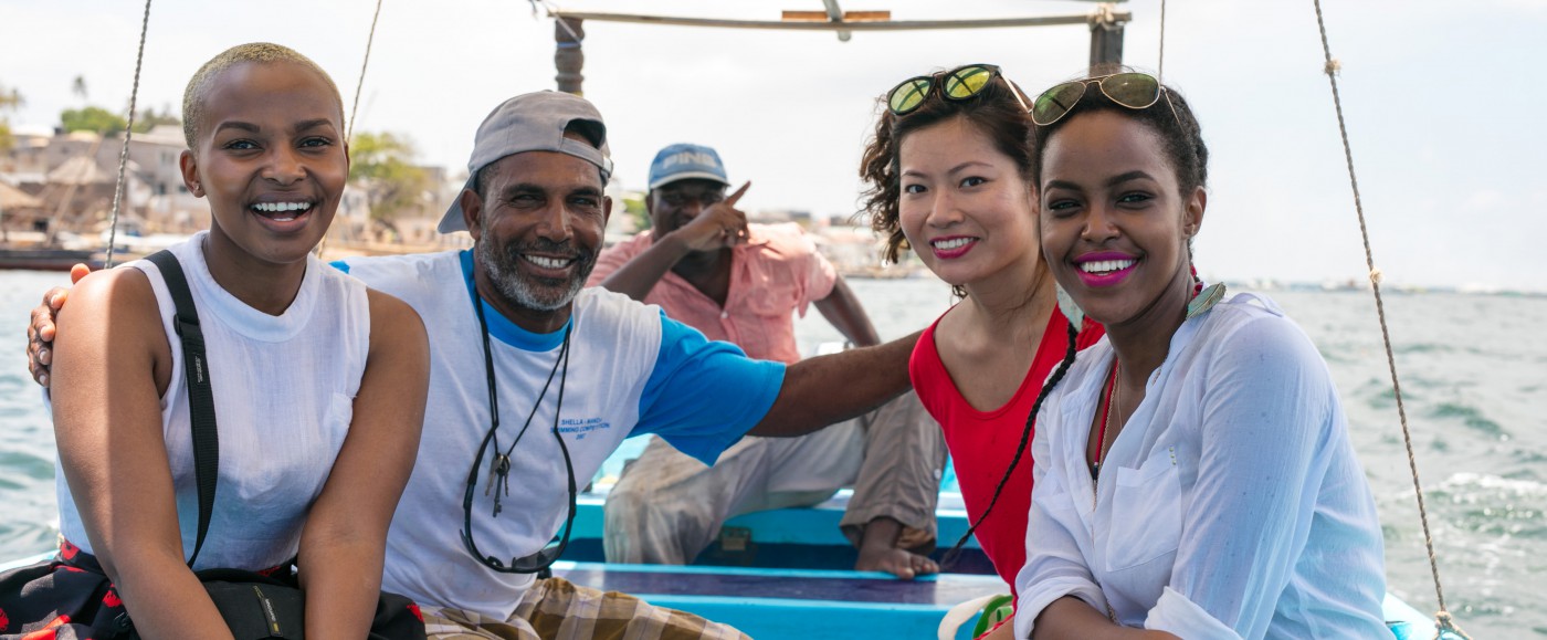 Slow boat or speed boat, we'll come and welcome you at the airport, drive you home, no cars, only taxi boats here!